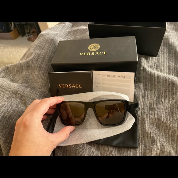 New sunglasses Versace - Picture 4 of 8